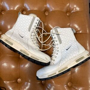 Vintage Nike Snow Boots